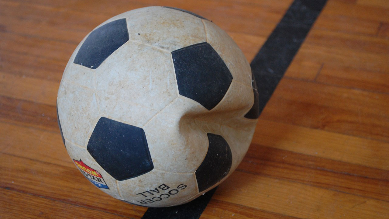 how-to-deflate-a-soccer-ball-the-right-way-authority-soccer