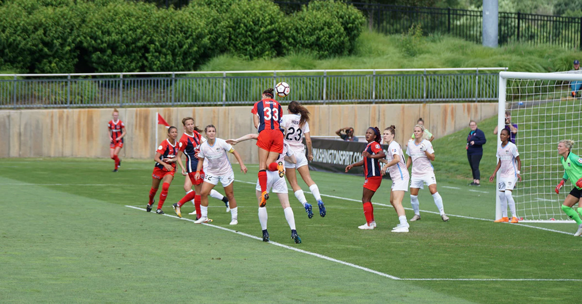 How to Head a Soccer Ball The Right Way 5 Easy Steps Authority Soccer