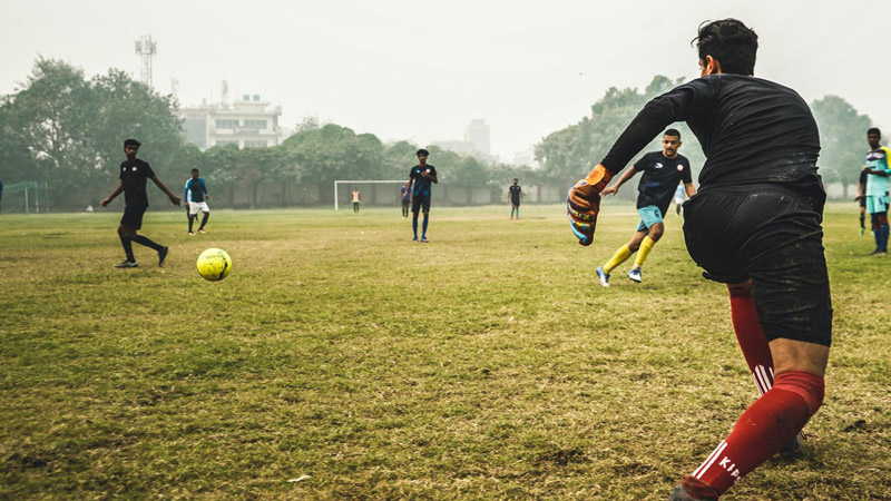How To Play Soccer: From Beginner to Pro in No Time 