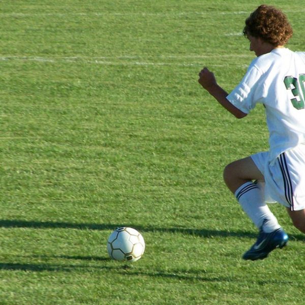 What to Eat Before a Soccer Game? 14 Best Energy-boosting Foods