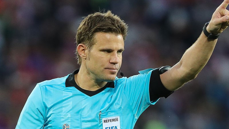 15 Best Soccer Referees of All Time Ranked (2021 Update)